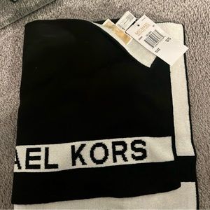 Micheal Kors scarf
